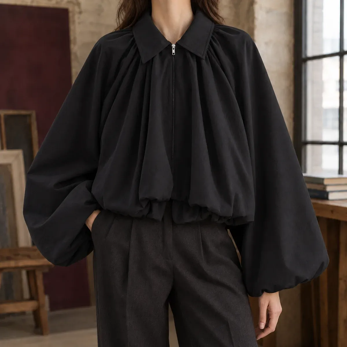 Manon-Elise Balloon Jacket in Black